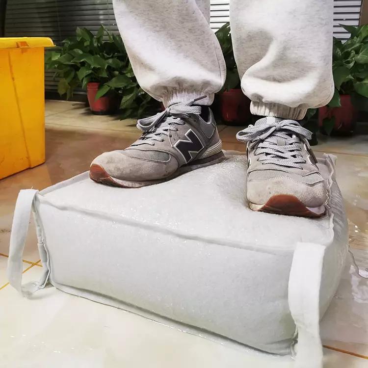 แผงกั้นน้ำท่วมแบบเติมน้ำ แผงกั - Flood Barrier Bag บทวิจารณ์และราคา